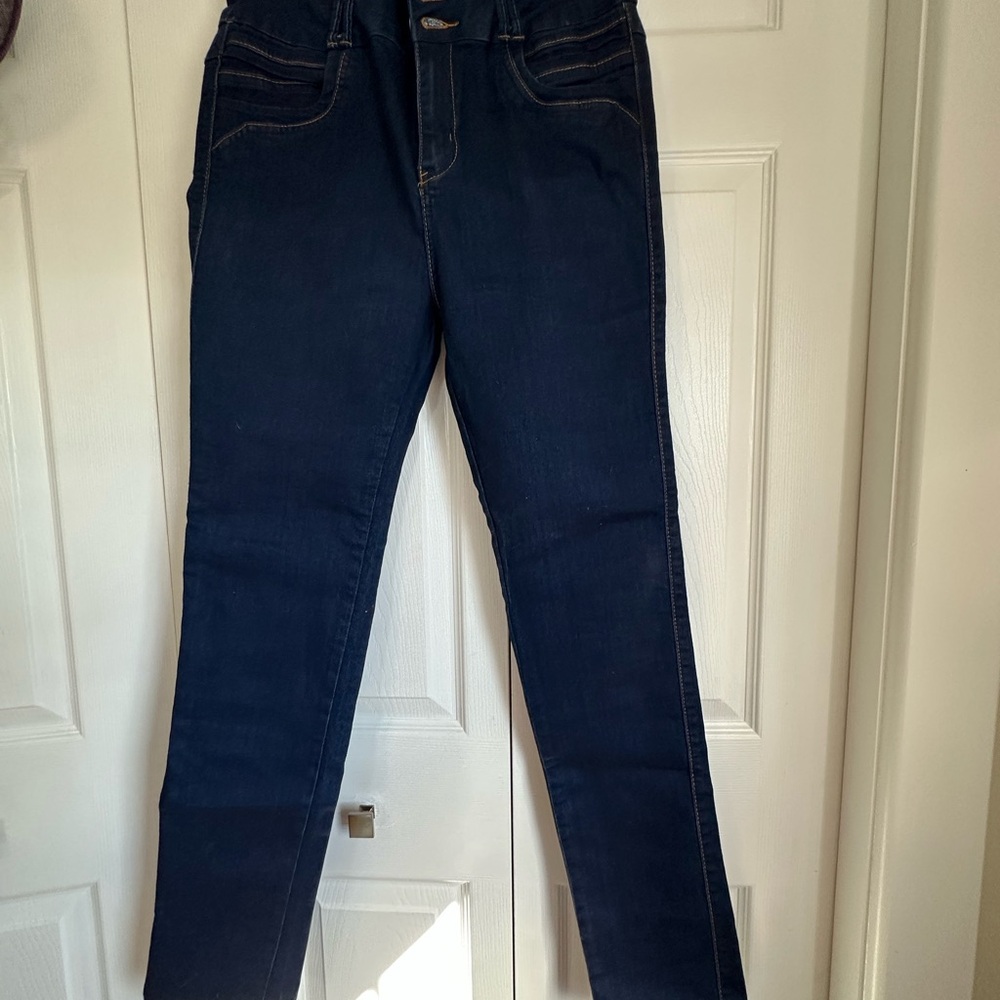 Brand New Dark Indigo Women's Skinny Jeans. Marked as Size 17, US Size 6 or 7?